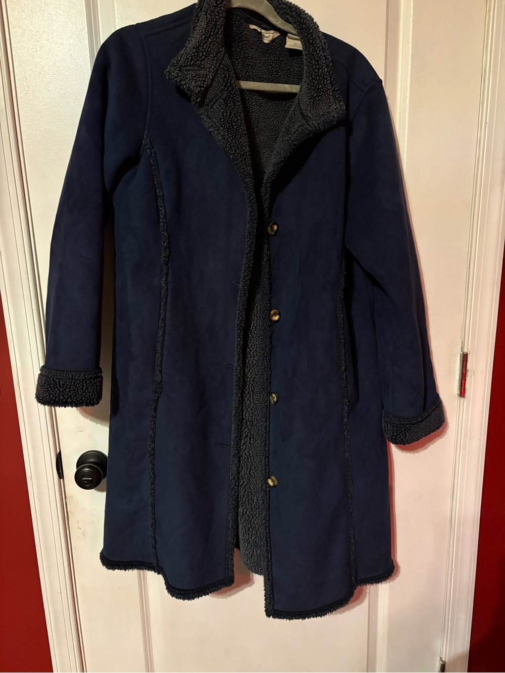 L.L Bean Vintage Women’s Navy Faux-Suede Sherpa Coat - size large
